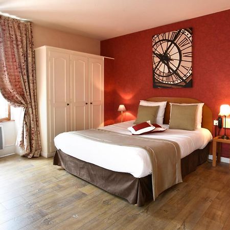 Logis Hotel-Restaurant Le Relais Hauterives Exteriér fotografie